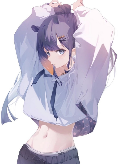 Ninomae Inanis tying her hair in buns