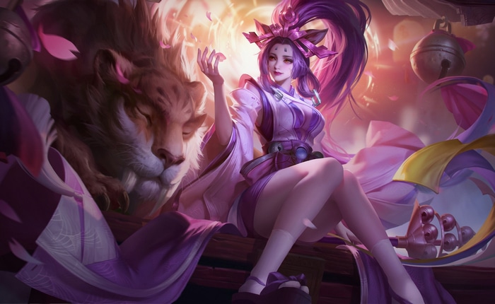 Arena of Valor: A woman with animal ears and a tiger