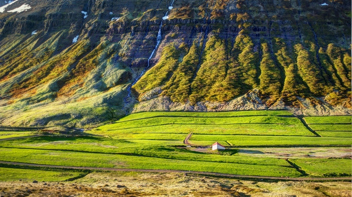 4K Iceland Landscape with Farm and Mountains
