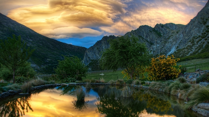 4K New Zealand Landscape with Mountains and Reflection