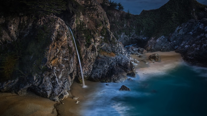 McWay Falls waterfall in Julia Pfeiffer Burns State Park, California