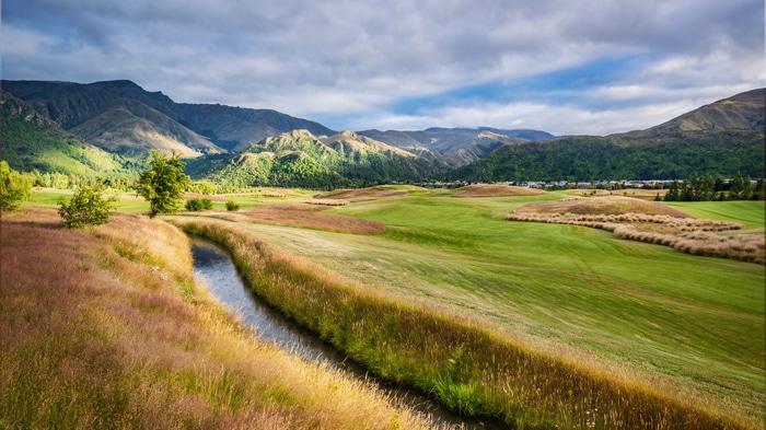 4K New Zealand Landscape with Mountains and Water