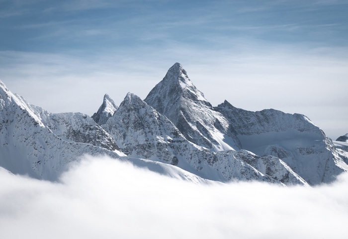 4K Snowy Mountain Peaks in Canada
