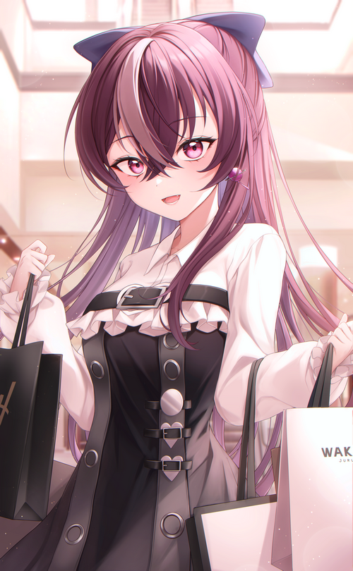 Jururu with two-tone hair holding shopping bags
