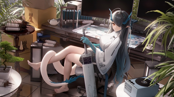 4K Arknights Dragon Girl Dusk with Weapon