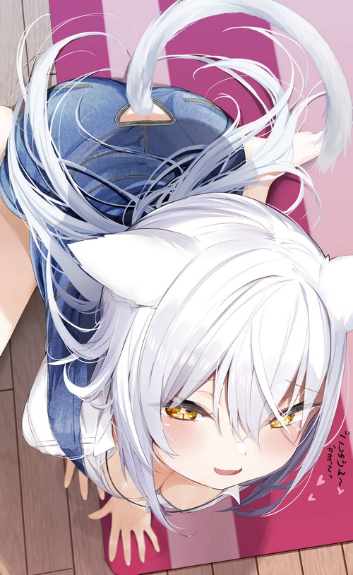 Fox girl with white hair and yellow eyes