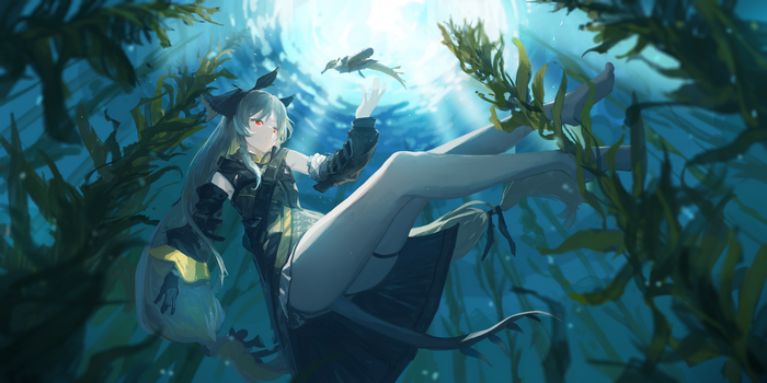 4K underwater scene with Arknights character Weedy and a fish