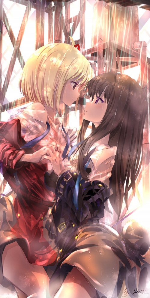 Nishikigi Chisato and Inoue Takina from Lycoris Recoil