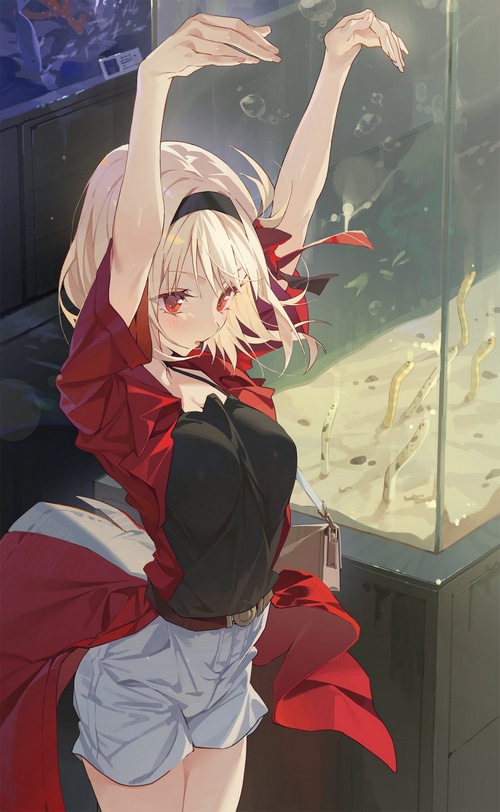 Nishikigi Chisato from Lycoris Recoil at an aquarium