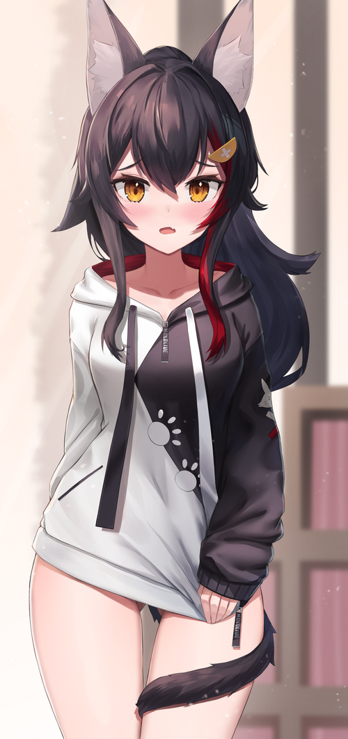 Ookami Mio in a hoodie