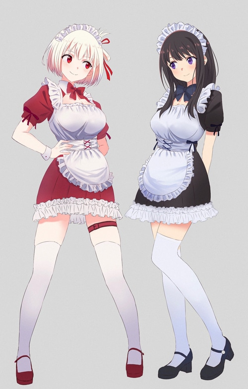 Nishikigi Chisato and Inoue Takina in maid outfits