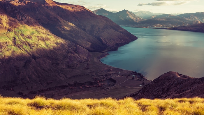 4K landscape of mountains and water in New Zealand