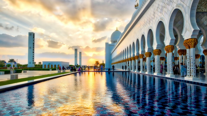 Sheikh Zayed Grand Mosque, Abu Dhabi at Sunset