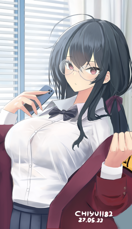 Azur Lane's Taihou wearing glasses and holding a phone