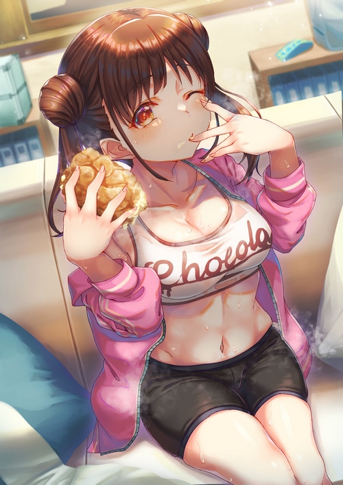 Sonoda Chiyoko eating a pastry