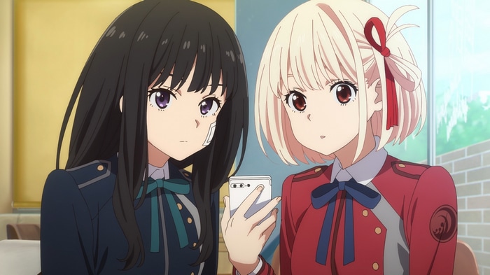Nishikigi Chisato and Inoue Takina from Lycoris Recoil
