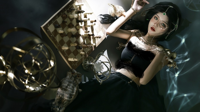 Ghostblade cosplay of an Asian woman with chess set