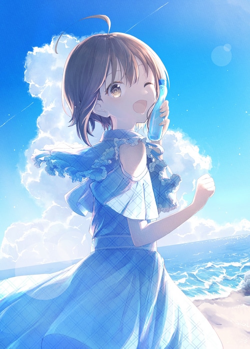 Girl with yellow eyes holding a water bottle on the beach