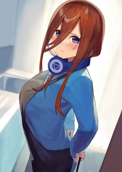 Miku Nakano wearing headphones