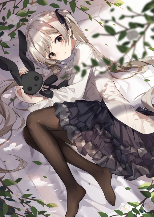 Kasugano Sora holding a black bunny plush toy