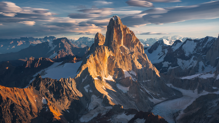 4K Patagonia Mountains at Sunset