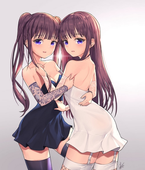 Two anime girls with purple eyes and brown hair embracing