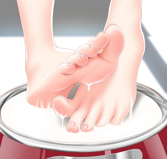 Damao Yu's feet in a red container