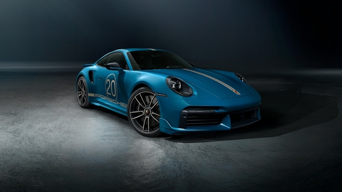 4K Blue Porsche 911 Turbo S