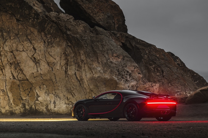 4K Bugatti Chiron parked near rocky cliffs