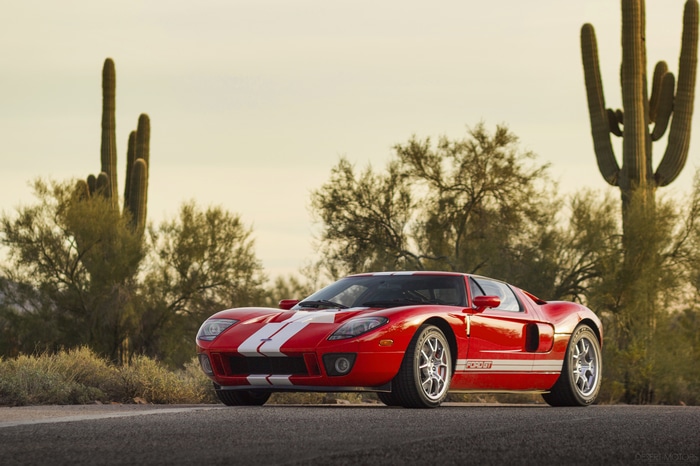 4K Ford GT in the desert