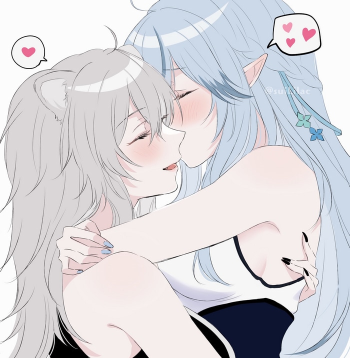 Shishiro Botan and Yukihana Lamy embracing