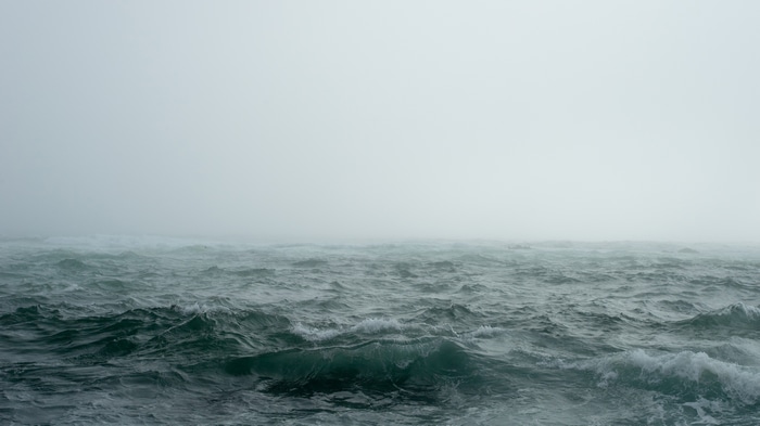 4K waves in the mist over the sea