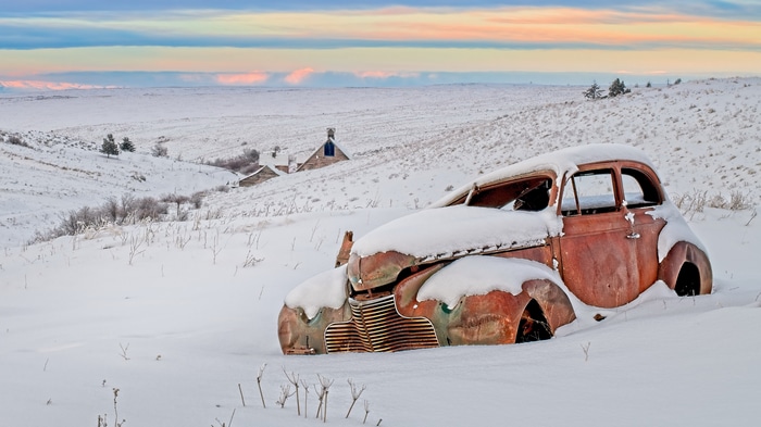 4K winter snow wreck of an old car