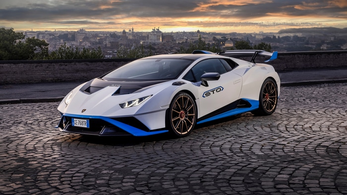 4K Lamborghini Huracan STO on cobblestone road in city