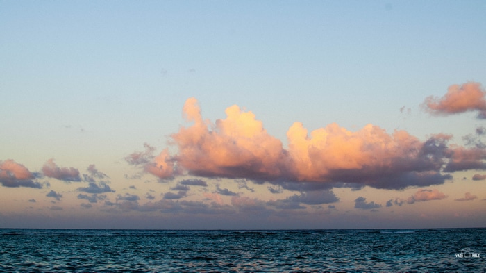4K sea and clouds at twilight