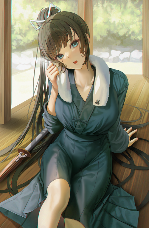Woman in Japanese clothes with a sword