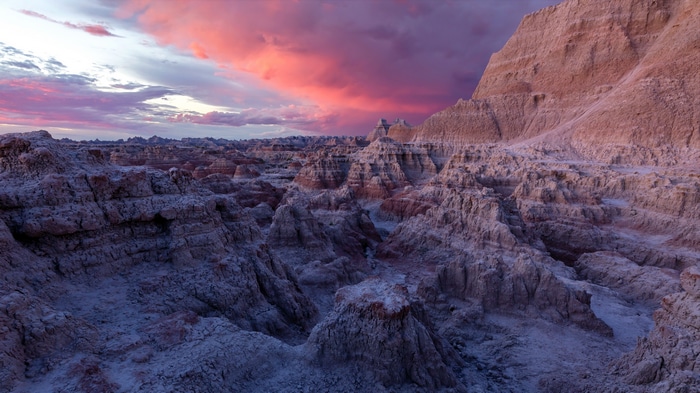 4K Badlands National Park landscape at sunset