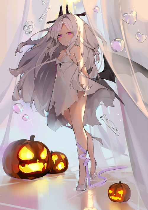 Sorasaki Hina in a Halloween costume with Jack O Lanterns
