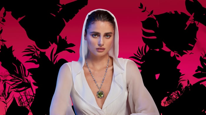 Taylor Hill in Mojeh 2023