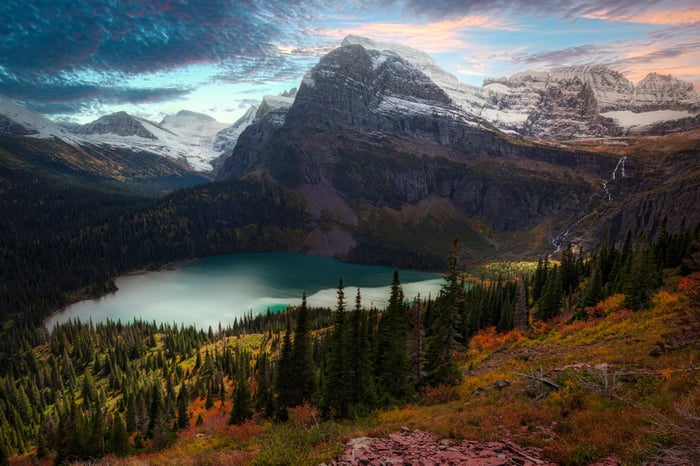 Glacier National Park Mountain Lake Landscape