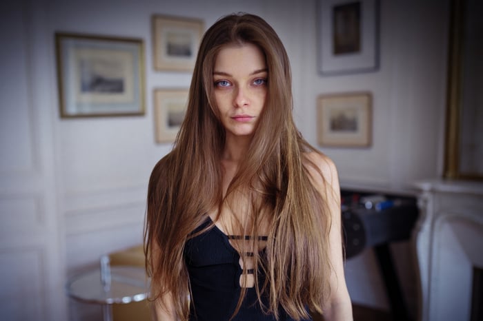 Girl with blue eyes looking at the viewer