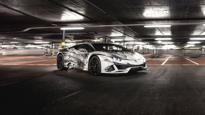 Lamborghini Huracan with abstract livery in parking garage