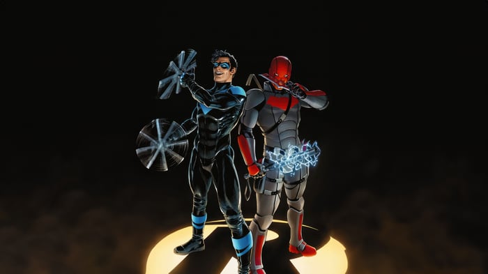 Nightwing and Red Hood with weapons