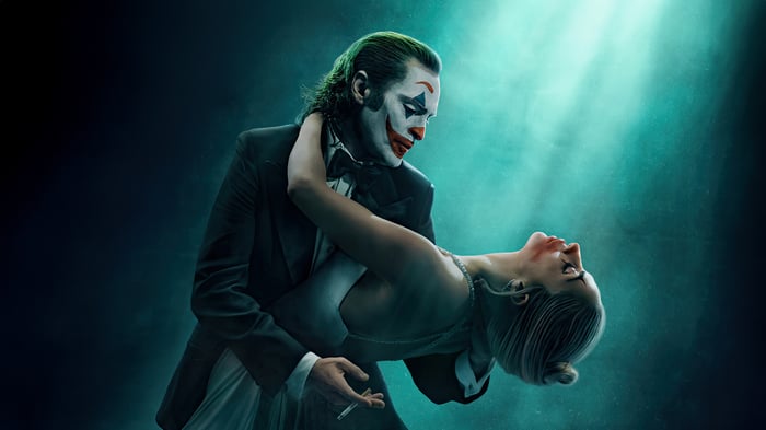Joker and Harley Quinn dancing