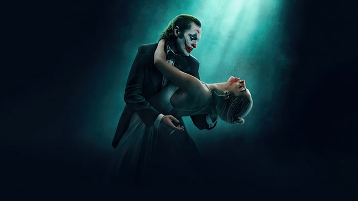 Joker and Harley Quinn dancing