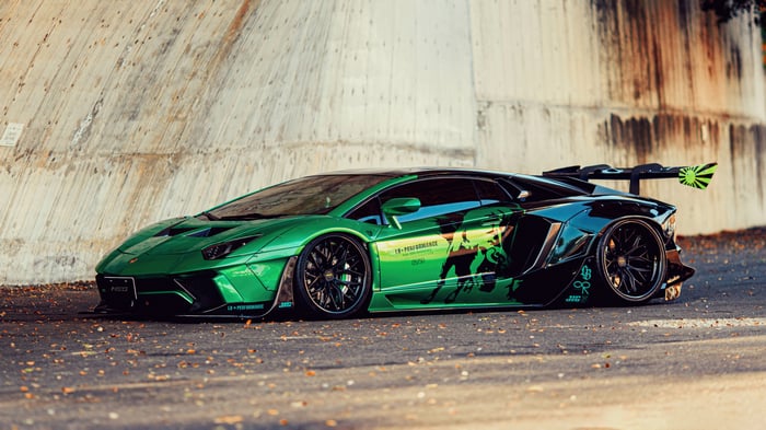 Green Liberty Walk Widebody Lamborghini Aventador