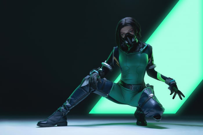 Valorant Viper Cosplay