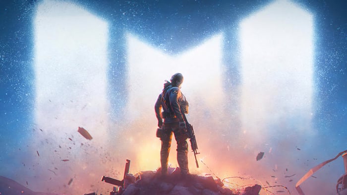 Call of Duty: Warzone Mobile Soldier in Ruined Landscape