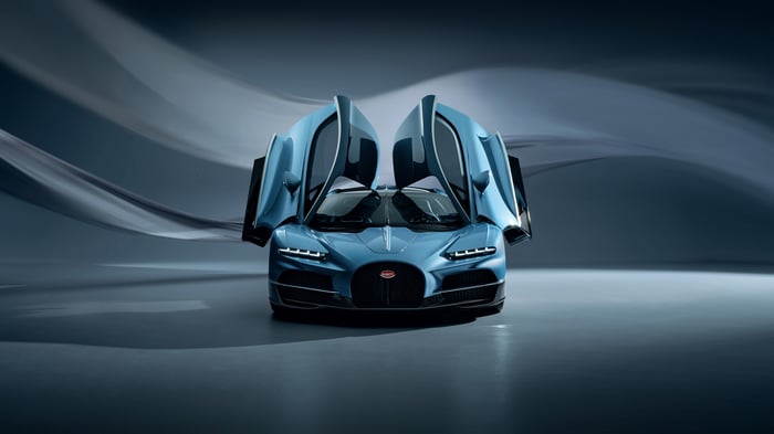 Bugatti Tourbillon 2024 with doors open