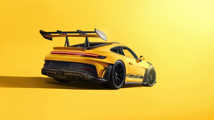 Yellow Porsche 911 GT3 RS